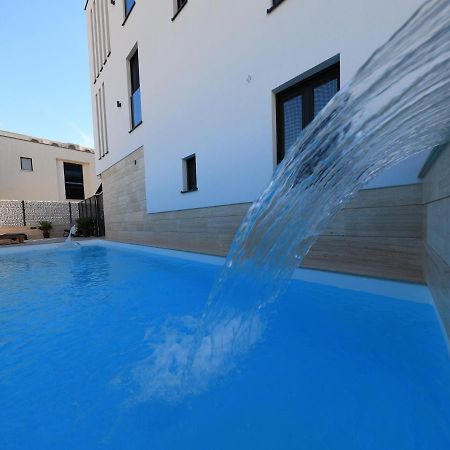 Adastra Apartments Maslenica Exterior photo