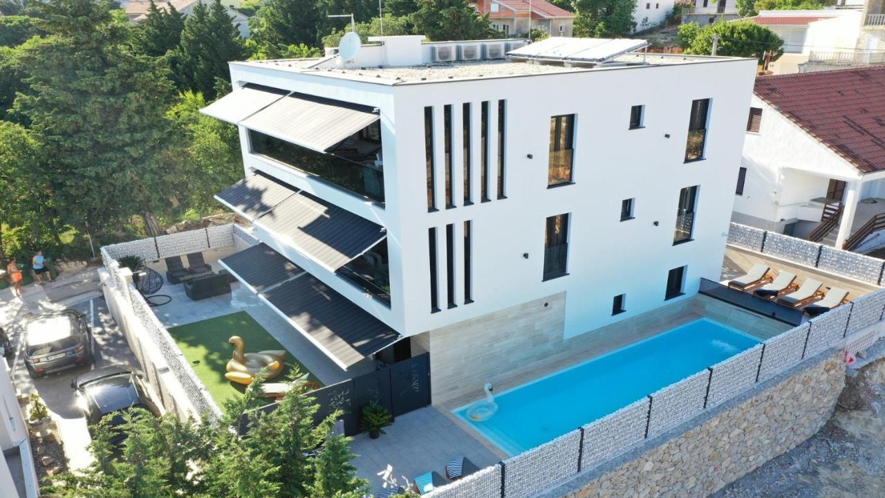 Adastra Apartments Maslenica Exterior photo