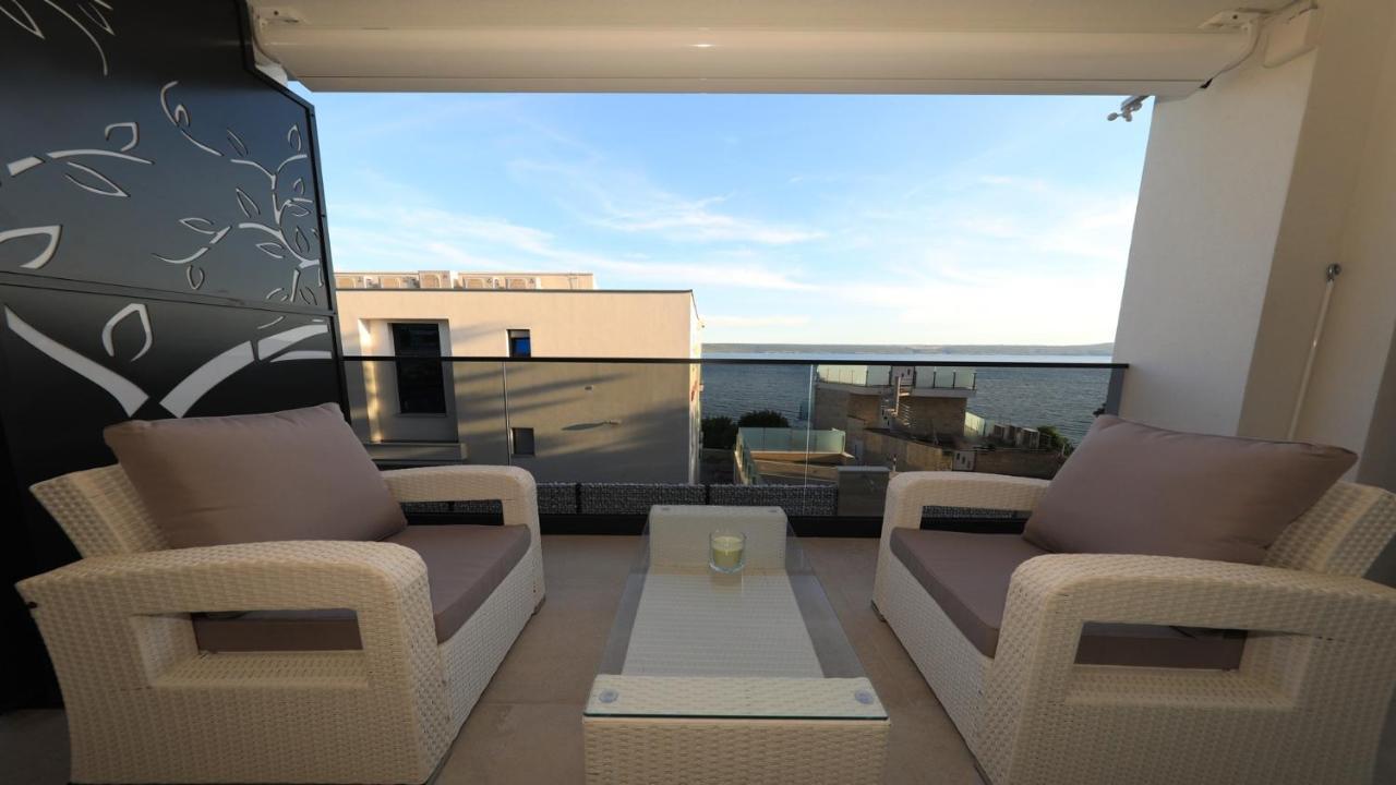 Adastra Apartments Maslenica Exterior photo