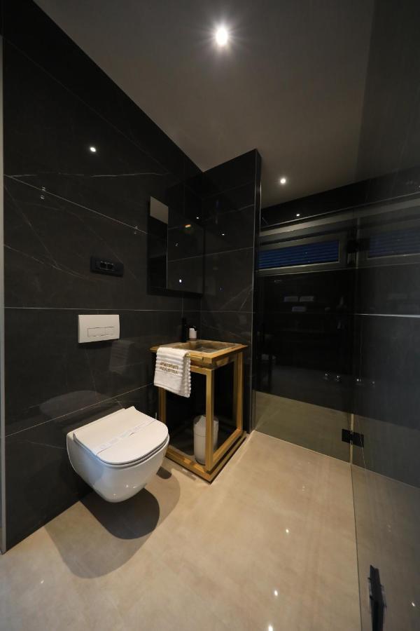 Adastra Apartments Maslenica Exterior photo
